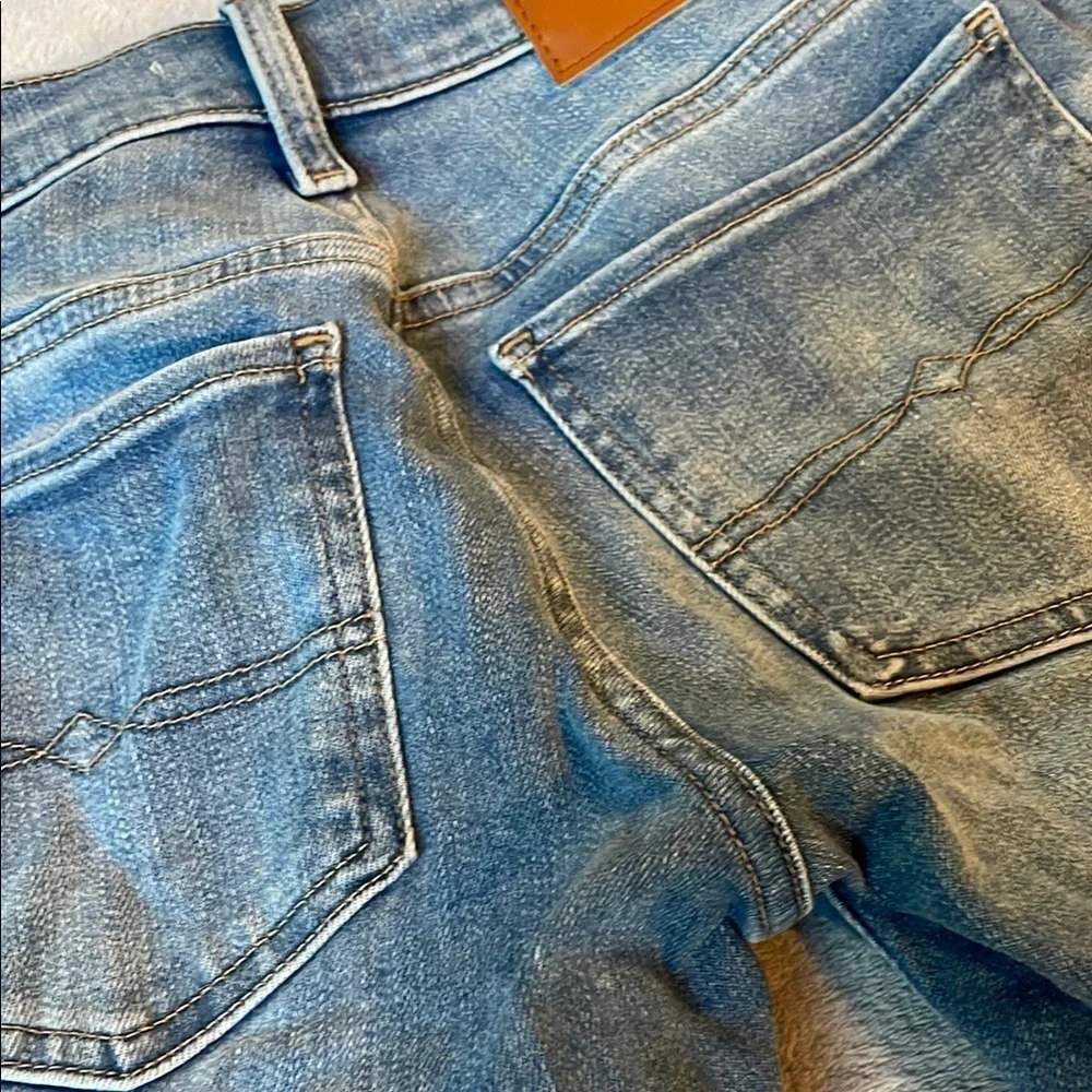 Lucky Brand Blue Skinny Jeans with Vintage Distressing